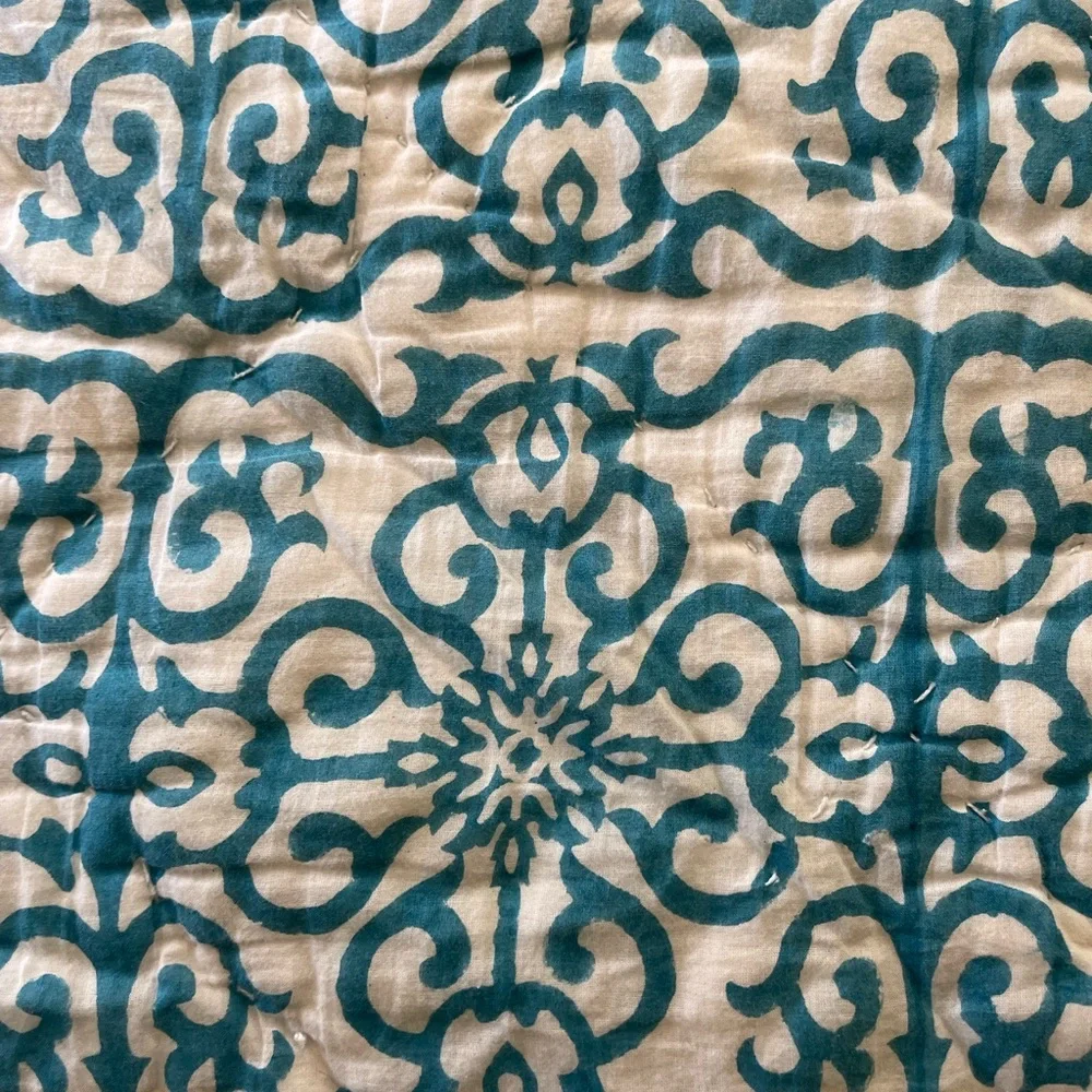 Roller Rabbit Quilt - Picture 3 of 10